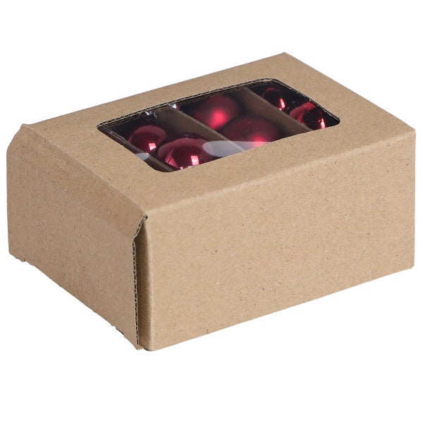 Karton mit mehreren Weihnachtskugeln