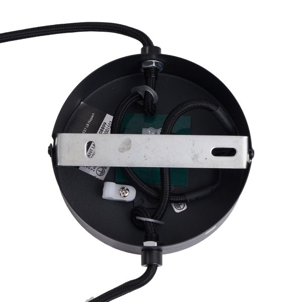 Innenansicht einer Lampenhalterung mit Kabeln und Befestigungselementen