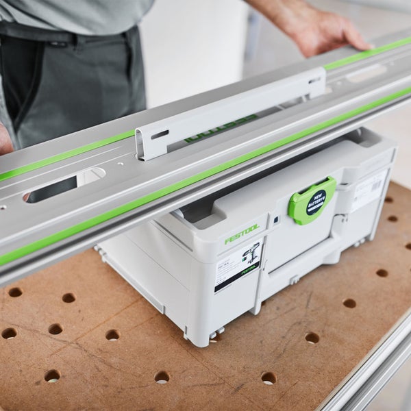 Festool Führungsschiene aus Aluminium für präzises Arbeiten mit Elektrowerkzeugen.