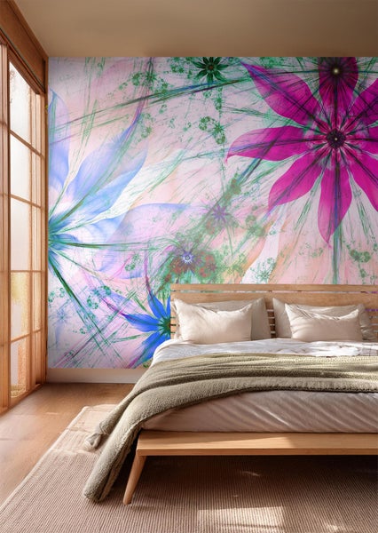 Schlafzimmer mit Fototapete mit Blumenmuster und Holzbett