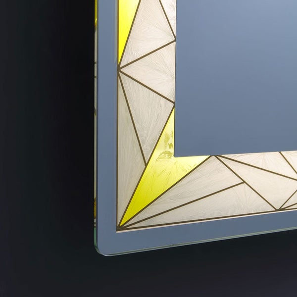 90x70 Spiegel mit satinierter und farbiger LED Beleuchtung