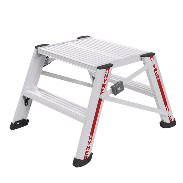 Hymer Arbeitstritt aus Aluminium mit zwei Stufen und rutschfesten Füßen.