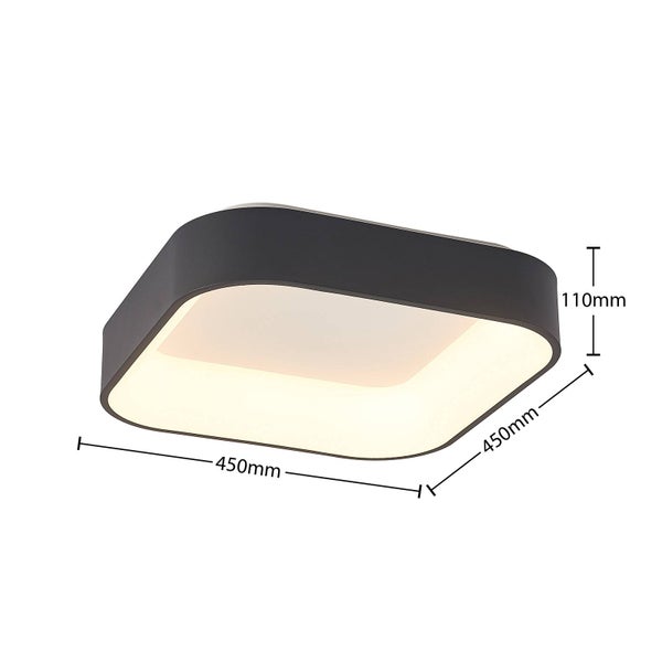 Moderne quadratische LED-Deckenleuchte in Dunkelgrau, abgerundete Ecken, Breite 450 Millimeter, Länge 450 Millimeter, Höhe 110 Millimeter.