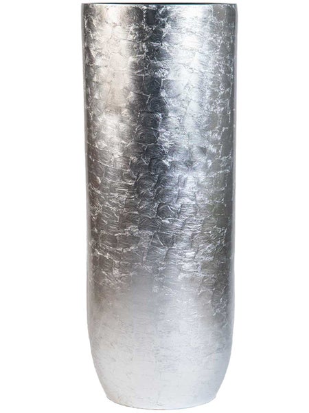 Hoher Pflanzkübel mit strukturierter Oberfläche in Silberoptik.