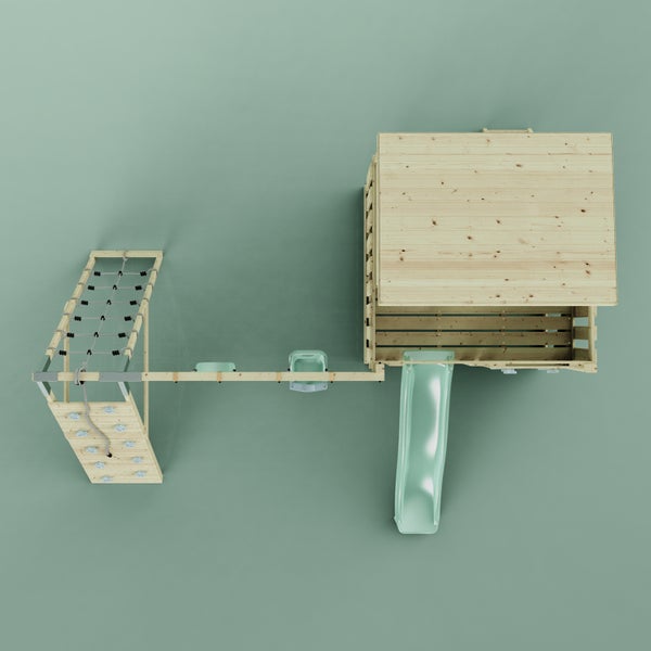 Kinderspielturm aus Holz mit Spielhaus, Rutsche, zwei Schaukeln und einer Kletterwand mit Klettergriffen.