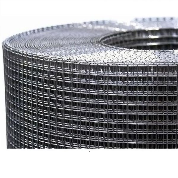 Eine Rolle punktgeschweißtes Drahtgitter aus Metall mit quadratischer Maschenweite.