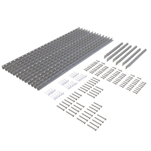 Montageset mit gelochten Metallschienen, Traegern, verschiedenen Schrauben und Duebeln fuer ein Regalsystem.