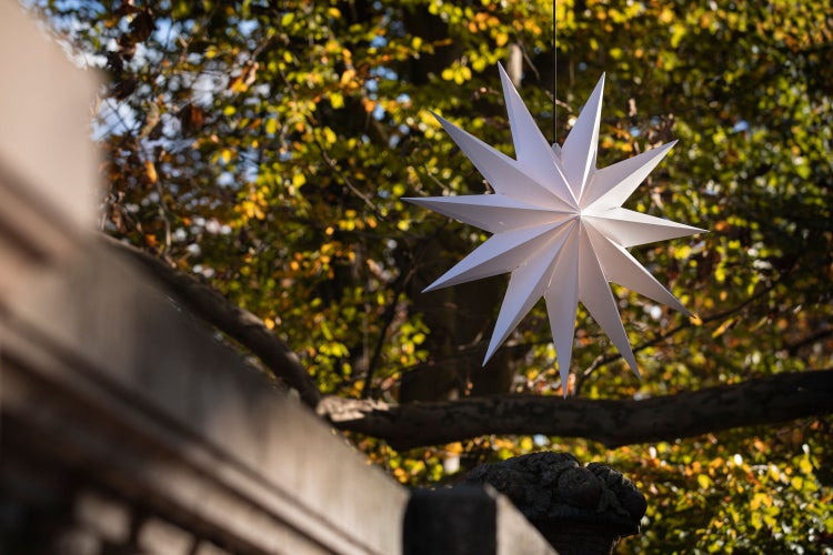 Sterntaler Dekostern | Weihnachtsstern | Kunststoff | 11-Zacker | Faltstern | 100cm | Außen | Glühbirne | Netzstecker