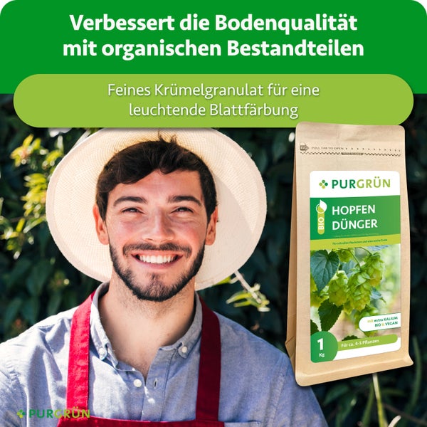 Ein glücklicher Gärtner neben einer Packung Purgrün Bio Hopfendünger, die das Bodenleben aktiviert und gesundes Hopfenwachstum fördert.