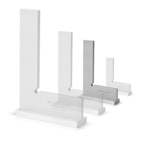 Winkel aus Edelstahl mit Euro-Münze