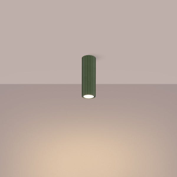 Grüne Deckenleuchte mit geriffelter Oberfläche für den Innenbereich