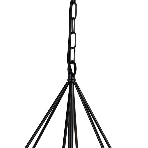 Detailaufnahme einer Hängeleuchte mit Kette