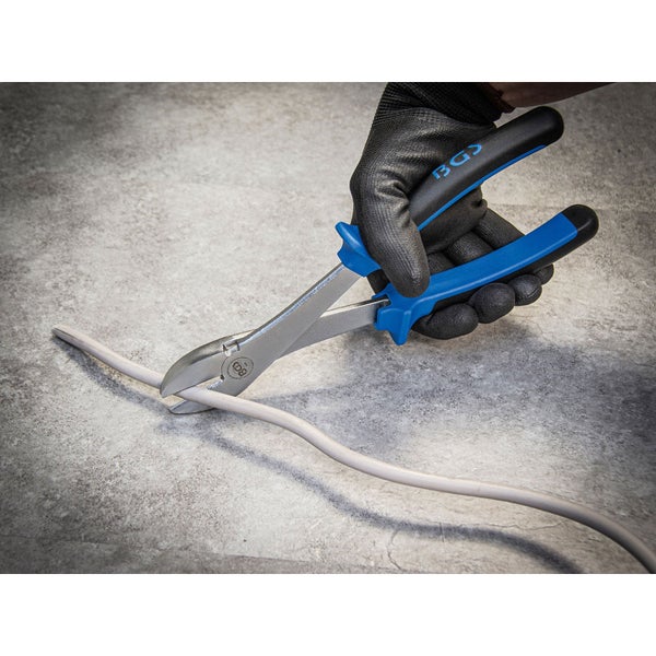 Metallbohrer mit den Maßen 8 Millimeter Durchmesser, 75 Millimeter Bohrlänge und 117 Millimeter Gesamtlänge