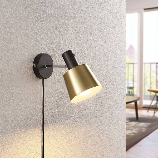 Wandleuchte mit schwenkbarem Lampenkopf aus Metall