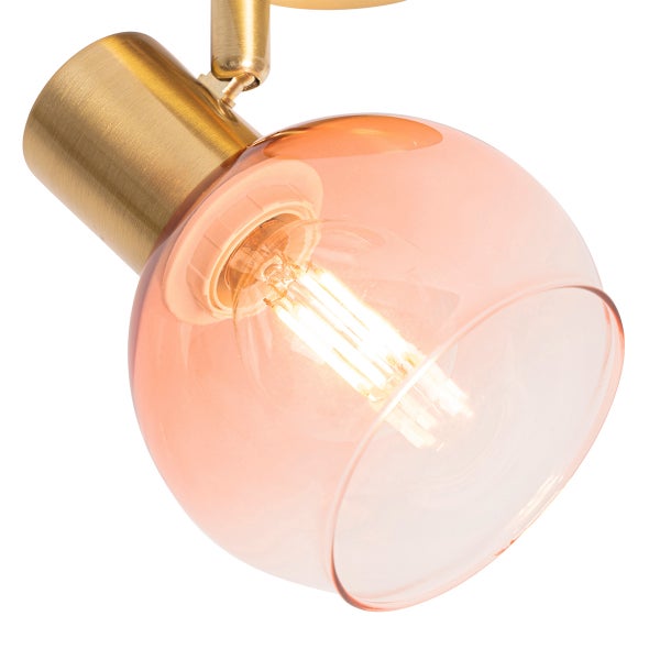 Detailaufnahme einer Innenleuchte mit einem Lampenschirm in Kugelform.