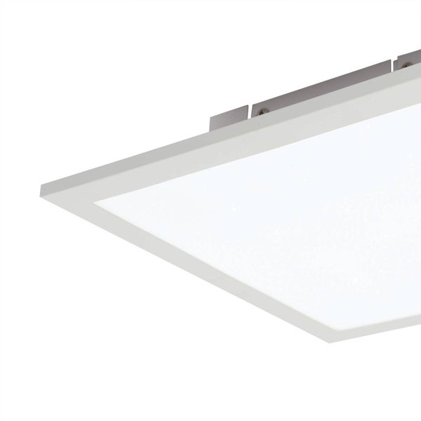Flache quadratische LED-Panel Deckenleuchte mit Rahmen.