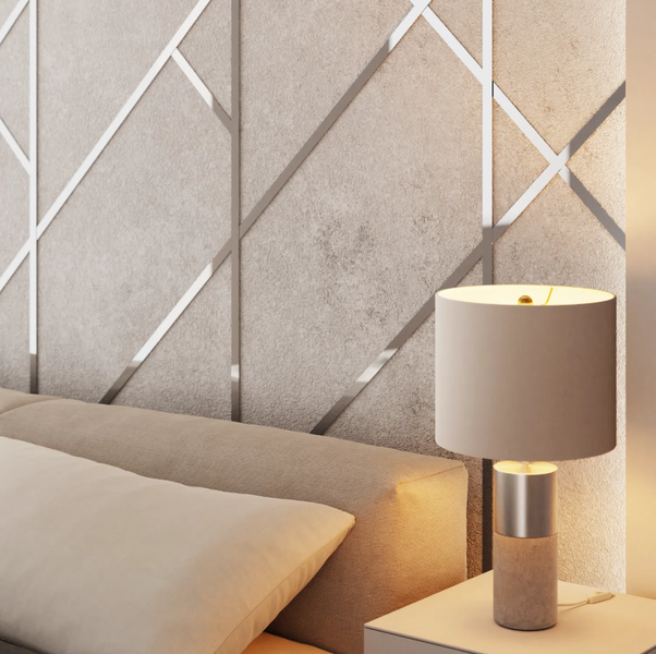 Schlafzimmer-Szene mit Bett, Nachttisch und Lampe vor Wandpaneelen