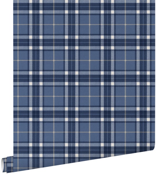 Vliestapete mit Karomuster im Landhausstil, klassisches Tartan-Design für die Wandgestaltung.