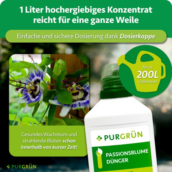 Eine Flasche Purgrün Passionsblume Dünger Konzentrat mit Dosierkappe für zweihundert Liter Gießwasser und blühenden Passionsblumen im Hintergrund.