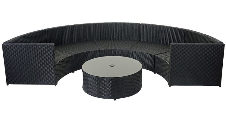 Modulares, halbrundes Garten-Lounge-Set aus Polyrattan mit geschwungenen Sitzelementen und einem runden Tisch mit Glasplatte.