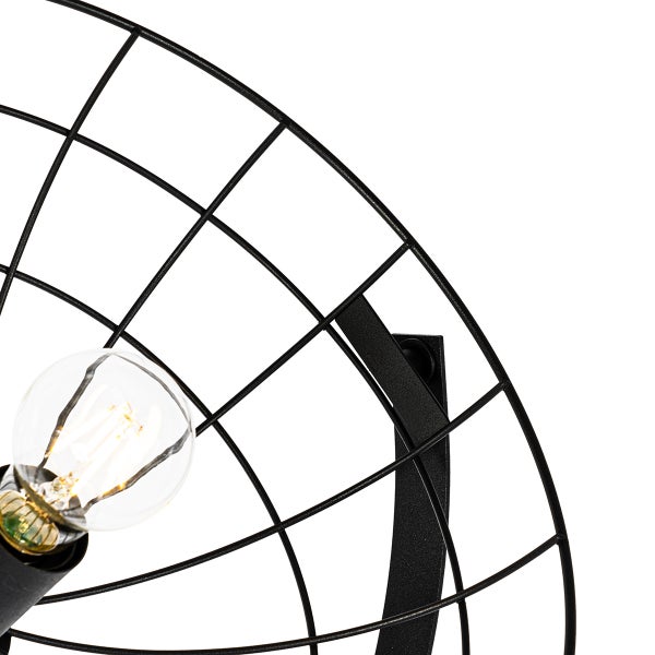 Wandleuchte mit schwarzem Drahtschirm und Glühbirne