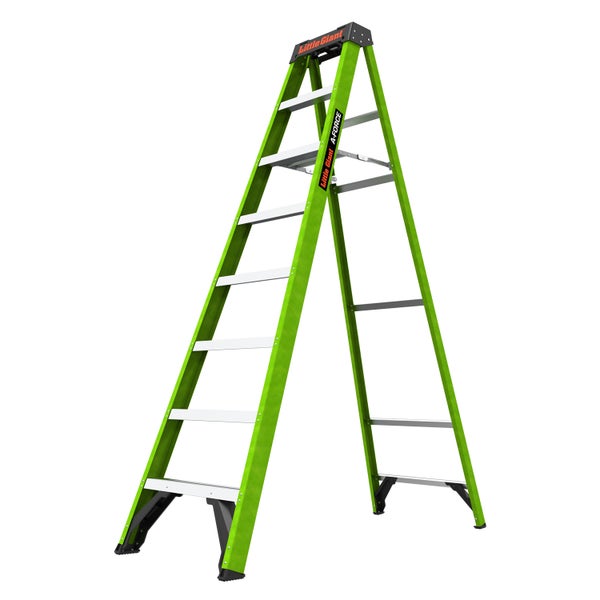 Little Giant A-FORCE Stehleiter aus glasfaserverstärktem Kunststoff für professionellen Einsatz mit rutschfesten Stufen.