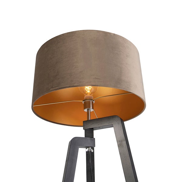 Stehleuchte mit Stoffschirm und Holzfuß