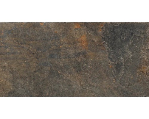 Feinsteinzeugfliese in dunkler Schieferoptik mit strukturierter Oberfläche für Wand und Boden.