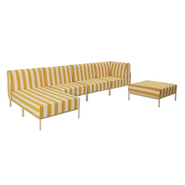 Gelb-weiß gestreifte Outdoor-Lounge-Gruppe mit Ecksofa und Hocker auf hellem Metallgestell.