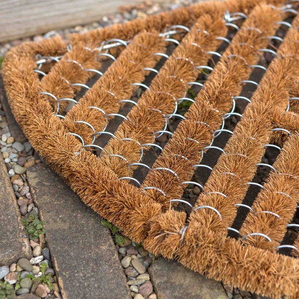 Fußmatte aus Kokosfasern mit Metalleinfassung