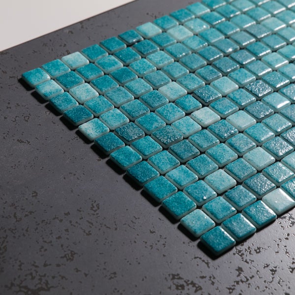 Gepresstes Glasmosaik auf Netz für Badezimmer und Küche 32.5cm x 51.5cm - Bahamas Pool