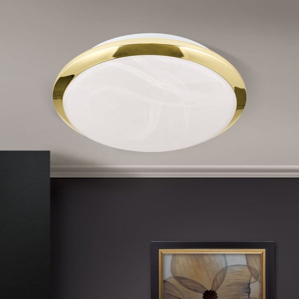 Deckenleuchte mit einem runden, milchigen Lampenschirm und einem goldenen Rahmen