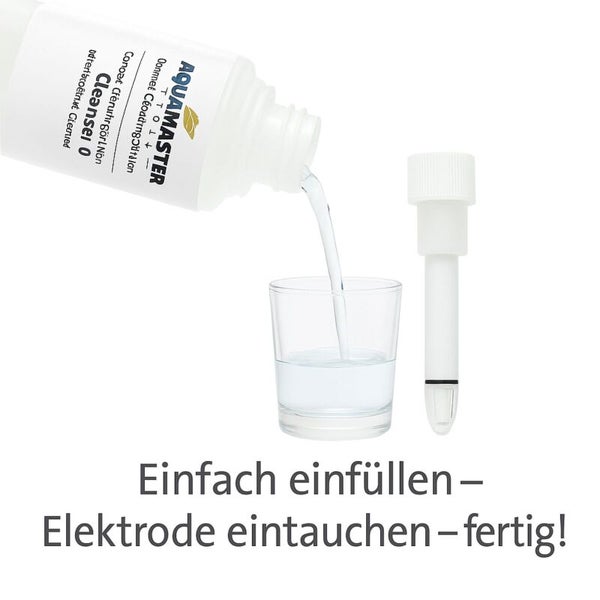 Aquamaster Cleanser 0 wird in ein Glas gegossen, daneben eine Elektrode