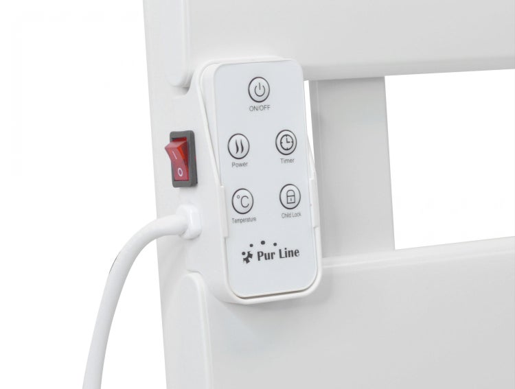 Detailansicht der Steuerung eines Handtuchwärmers mit Ein- und Ausschalter, Leistungsregler, Timer, Temperaturregler und Kindersicherung sowie Pur Line Logo