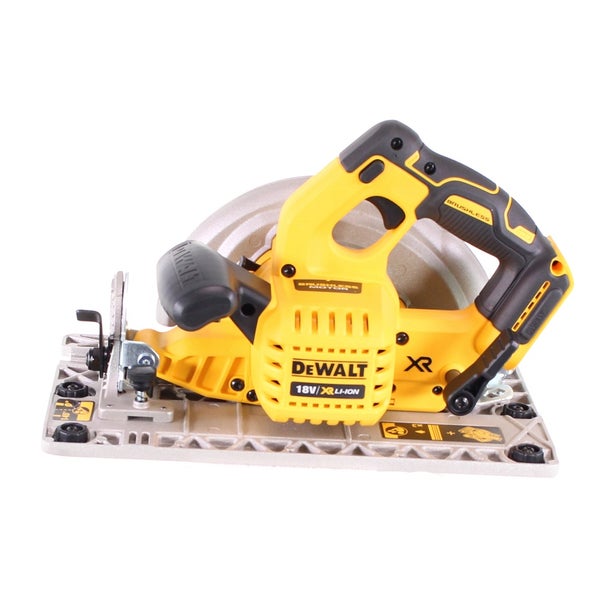 DeWalt Akku-Handkreissäge XR 18 Volt mit bürstenlosem Motor, gelb-schwarz mit silberner Führungsplatte.