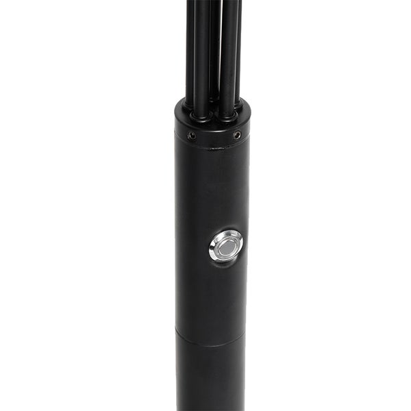 Detailansicht eines schwarzen Sonnenschirmständers mit Knopf