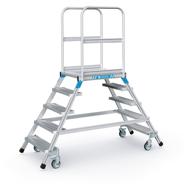 Rollgerüst aus Aluminium mit Geländer und Stufen