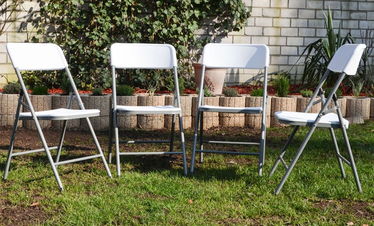AMANKA 8er Set Klappstuhl bis 150kg - 50x46x83,5 Balkonstuhl Klappbar - Gartenstuhl Kunststoff Weiß