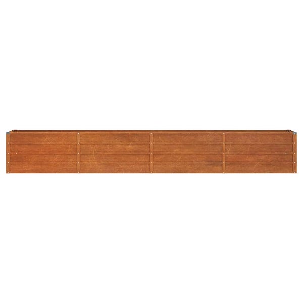 Längliches Hochbeet aus Holzbrettern mit sichtbaren Verschraubungen für den Garten.