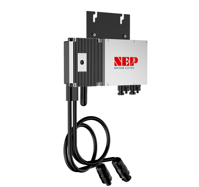 Mikrowechselrichter von NEP Northern Electric mit Kühlrippen, schwarzer Montagehalterung und Anschlusskabeln.