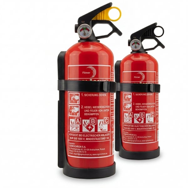 Zwei rote Feuerlöscher ABC mit Manometer und Wandhalterung zur Brandbekämpfung.