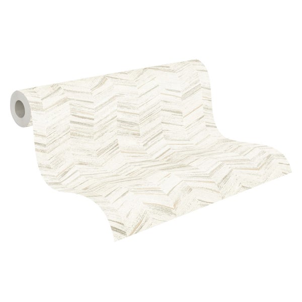 Küchenszene mit Spüle, Armatur, Schneidebrett, Tomaten, Mozzarella und Kräutern auf einer Küchentheke.