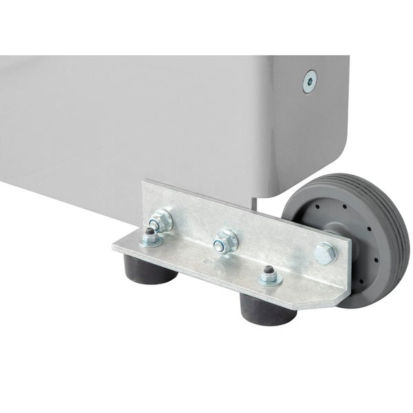 Detailansicht von einem Tor mit Rad, Stoßdämpfer und Befestigungselementen