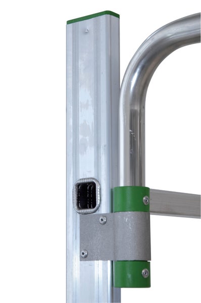 Detailansicht einer Aluminiumleiter mit Haltevorrichtung