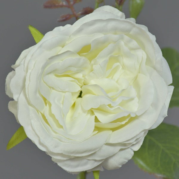 Künstliche Rosenknospe mit grünen Blättern aus Kunststoff und Textil.