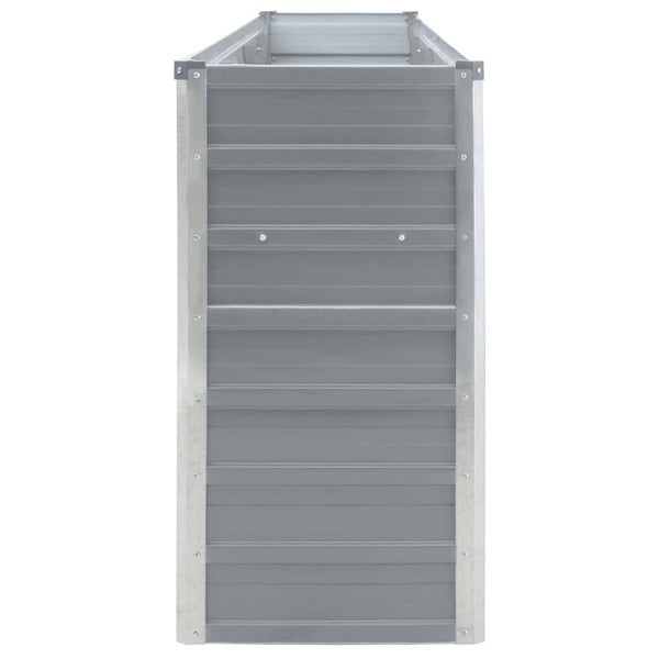 Detailansicht einer Wandbefestigung mit Metallelementen und Schrauben