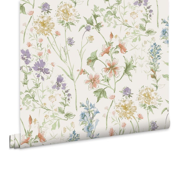 Tapete mit Aquarell Blumenmotiv in verschiedenen Pastelltönen auf hellem Untergrund