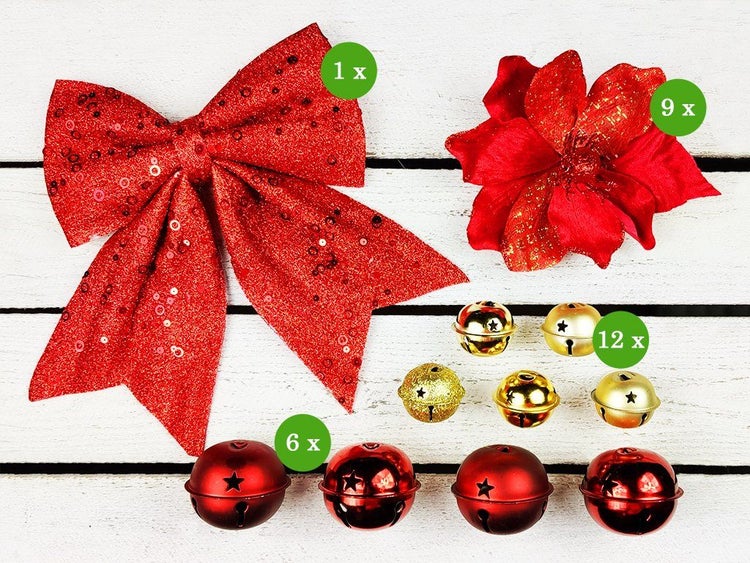 Weihnachtsbaumschmuck Set mit einer Schleife, neun Weihnachtssternen und achtzehn Glocken als Christbaumschmuck