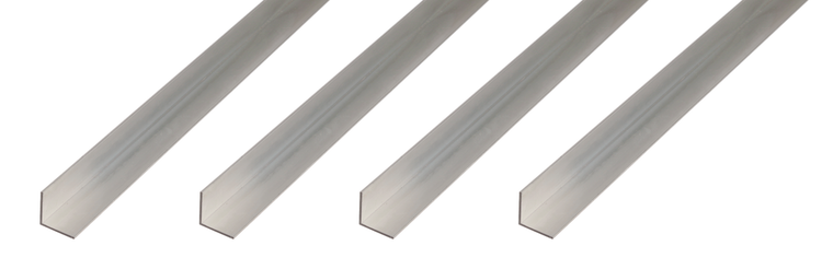 Vier Aluminium Winkelprofile in L-Form für vielseitige Anwendungen.