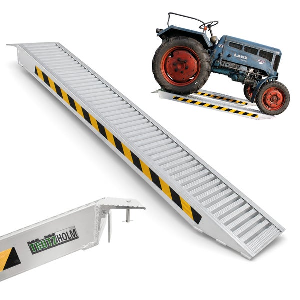Trutzholm Verladerampe aus Aluminium mit Sicherheitsstreifen und Traktor zur Veranschaulichung